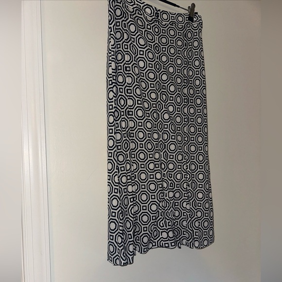 Tory Burch Navy and White Aline GeoMetric Pattern Skirt size Med - Picture 1 of 7